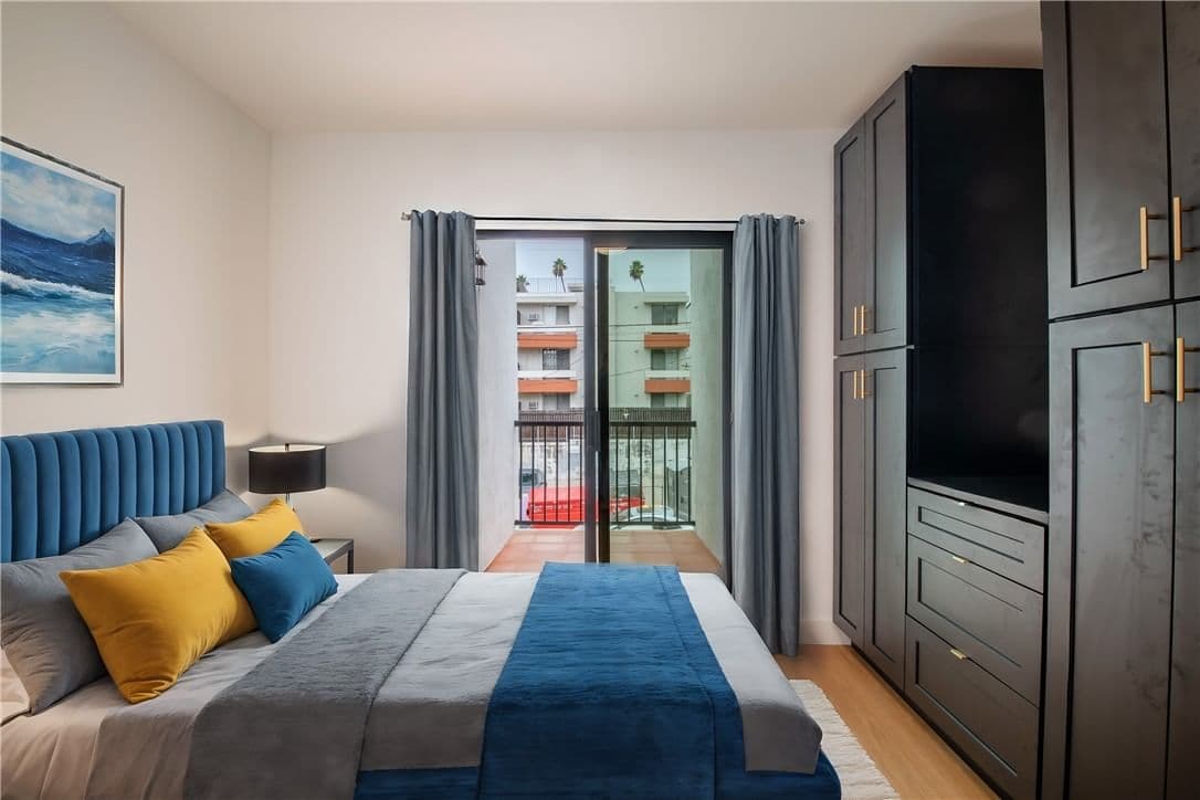 ResidentialIncome in Los Angeles — Photos 7