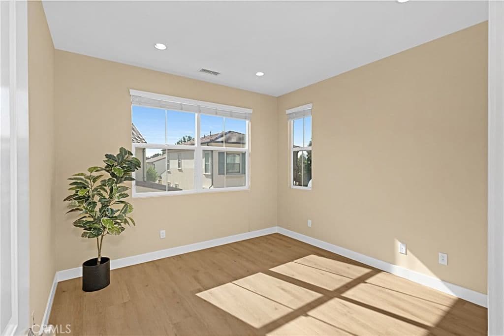 Residential in Irvine — Photos 15