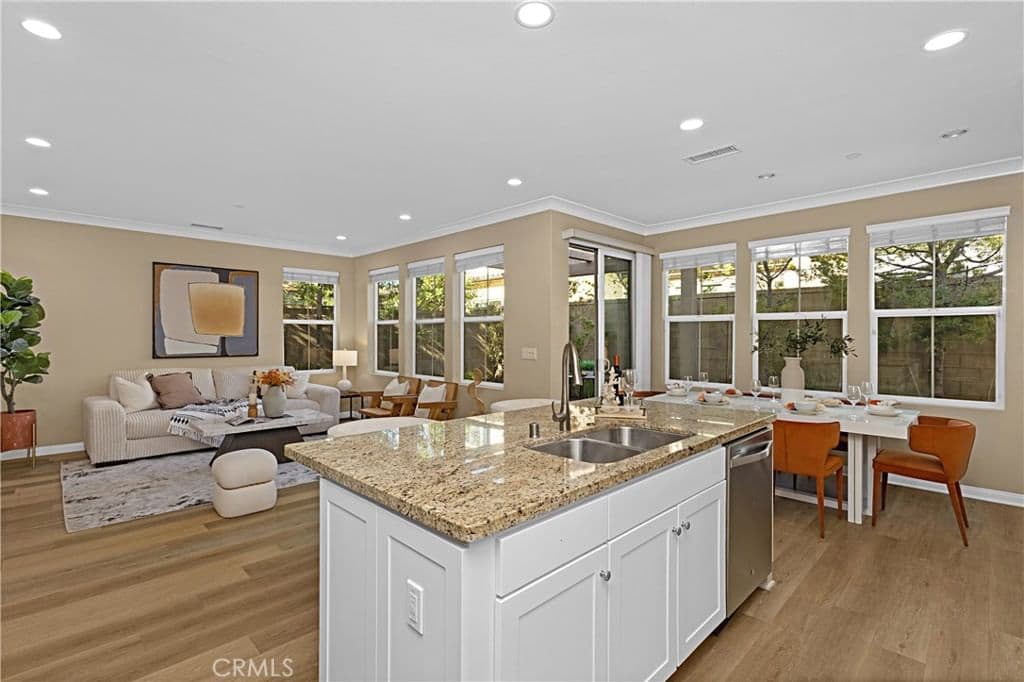 Residential in Irvine — Photos 9