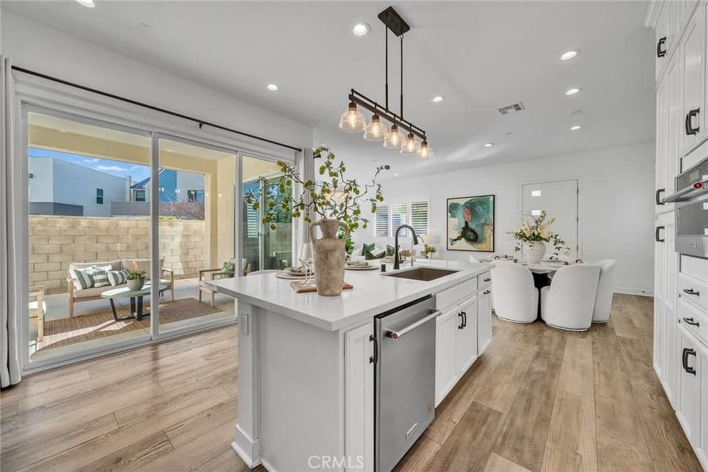 Residential in Irvine — Photos 16