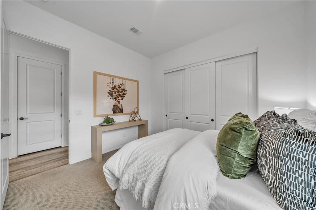 Residential in Irvine — Photos 19