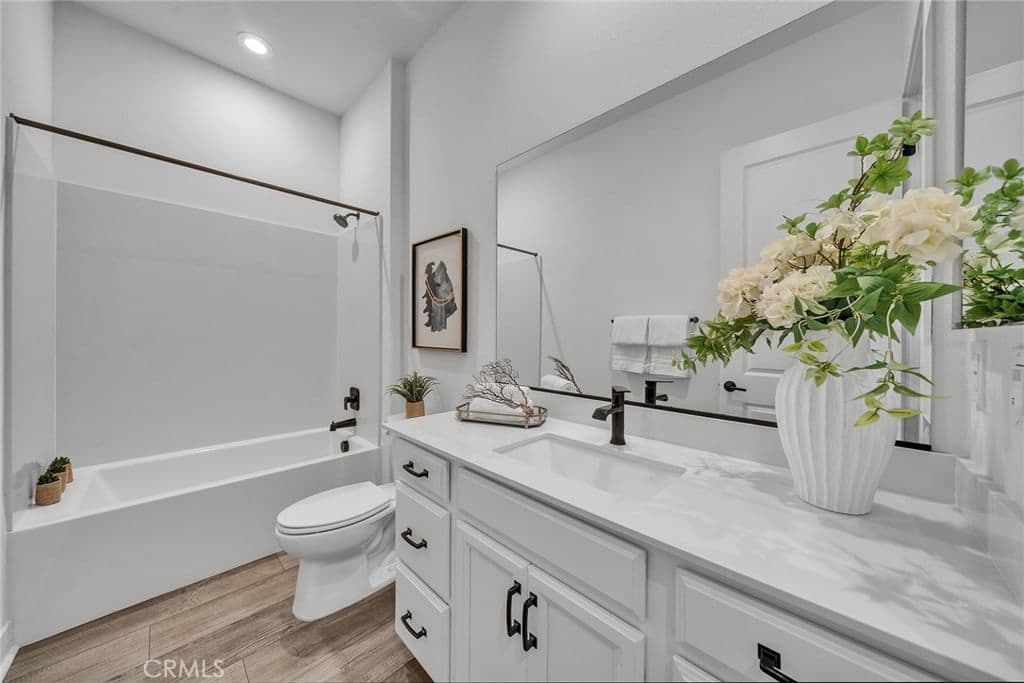 Residential in Irvine — Photos 21