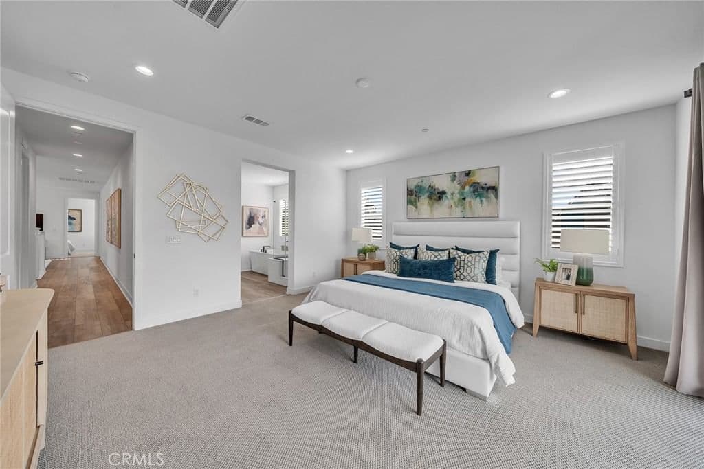 Residential in Irvine — Photos 39