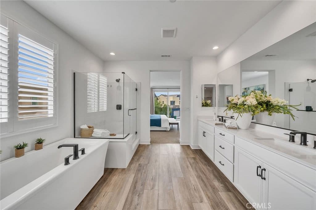 Residential in Irvine — Photos 44