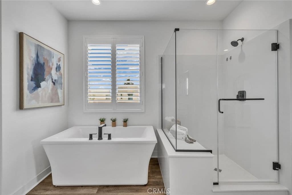 Residential in Irvine — Photos 46