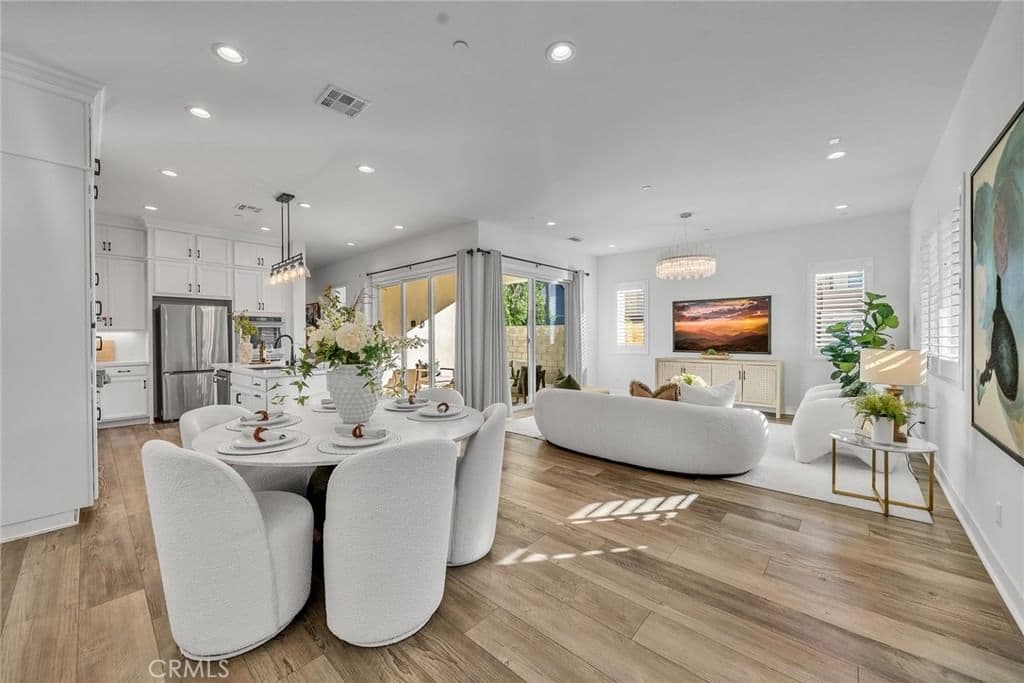 Residential in Irvine — Photos 8