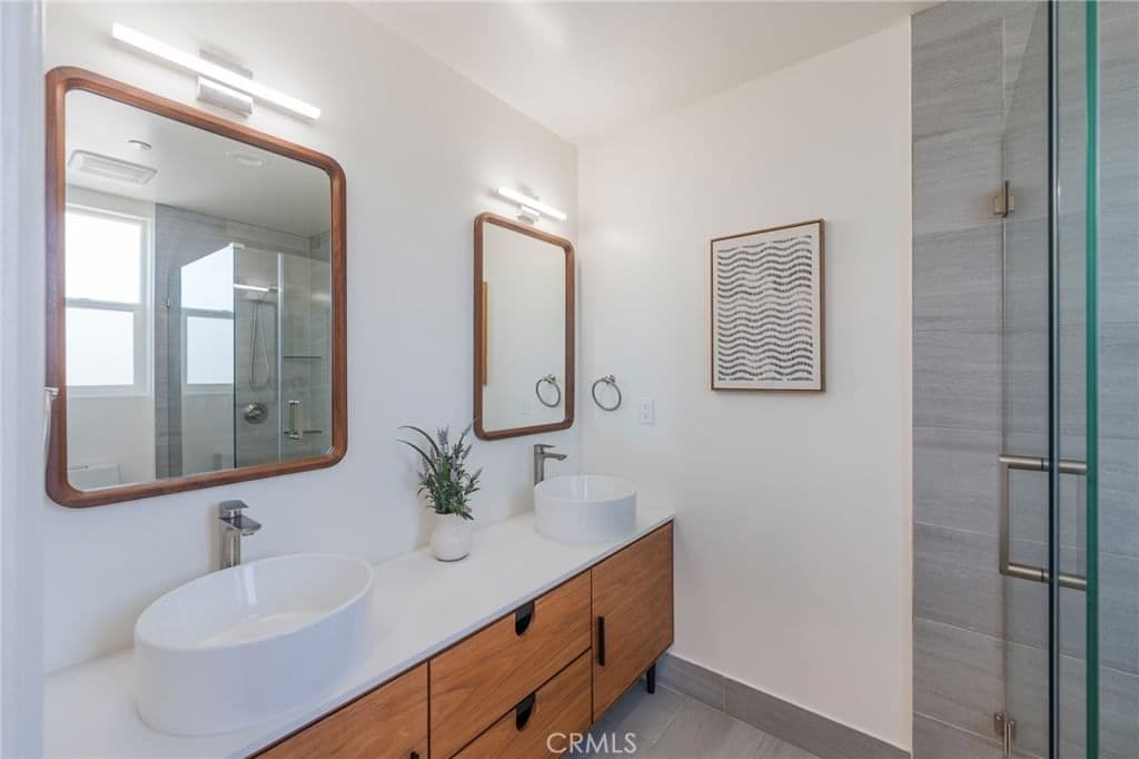 Residential in Los Angeles — Photos 16