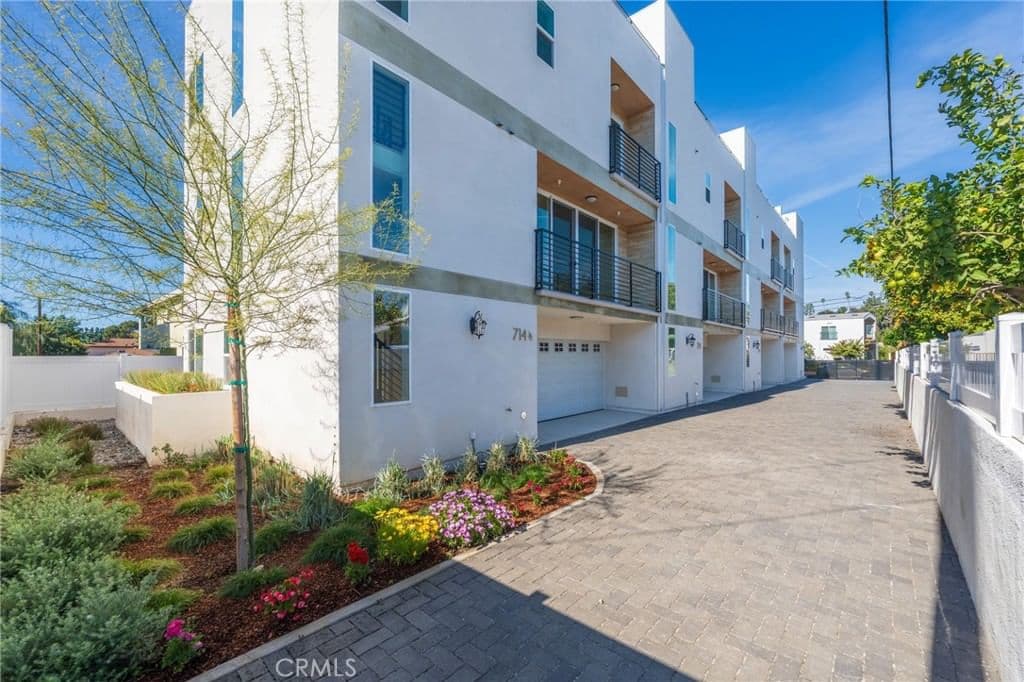 Residential in Los Angeles — Photos 1