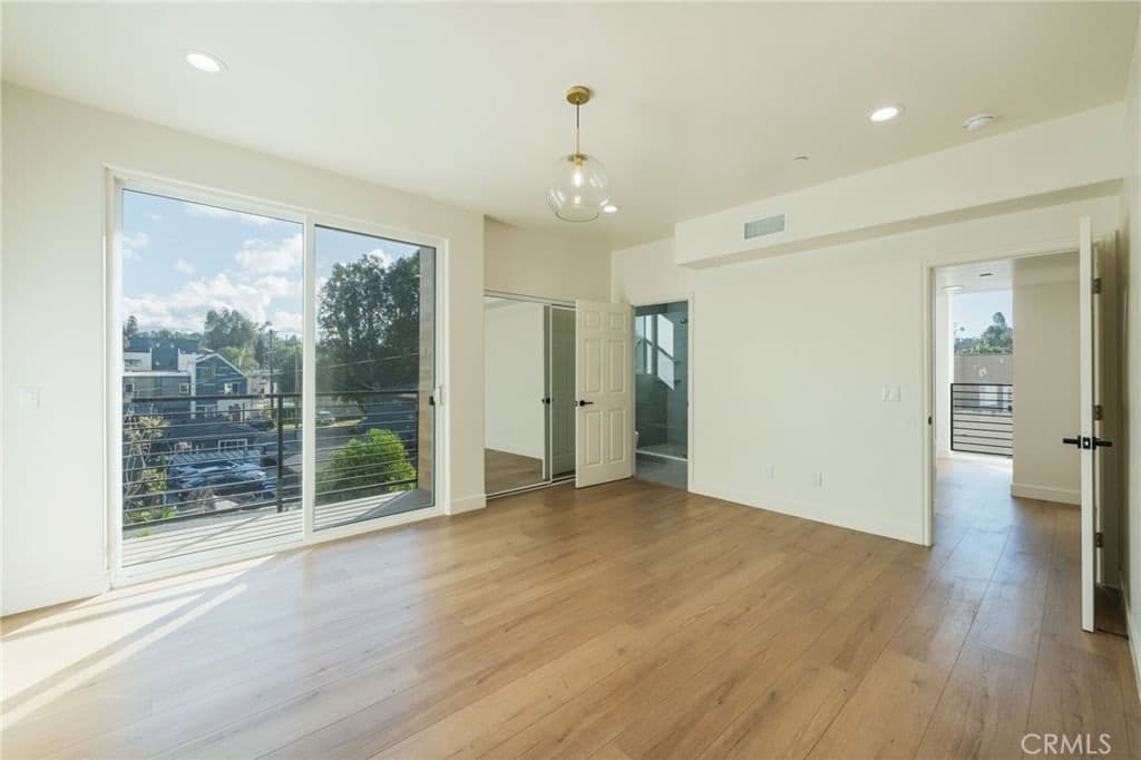 Residential in Los Angeles — Photos 18