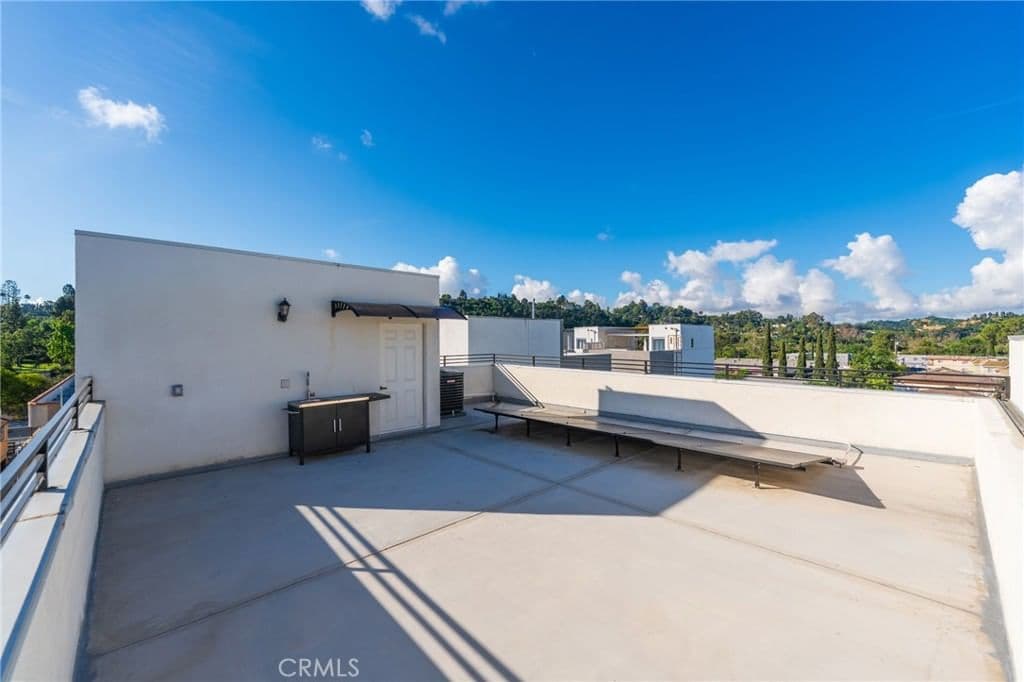 Residential in Los Angeles — Photos 22