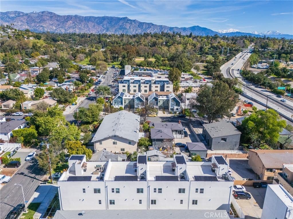 Residential in Los Angeles — Photos 27