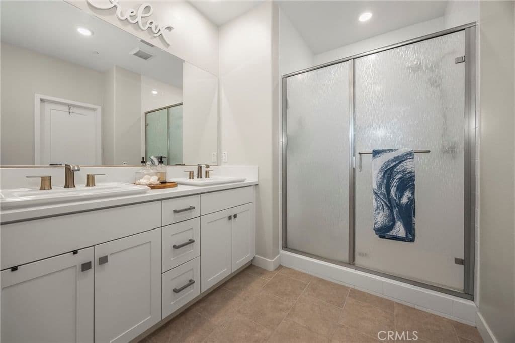 Residential in Irvine — Photos 26