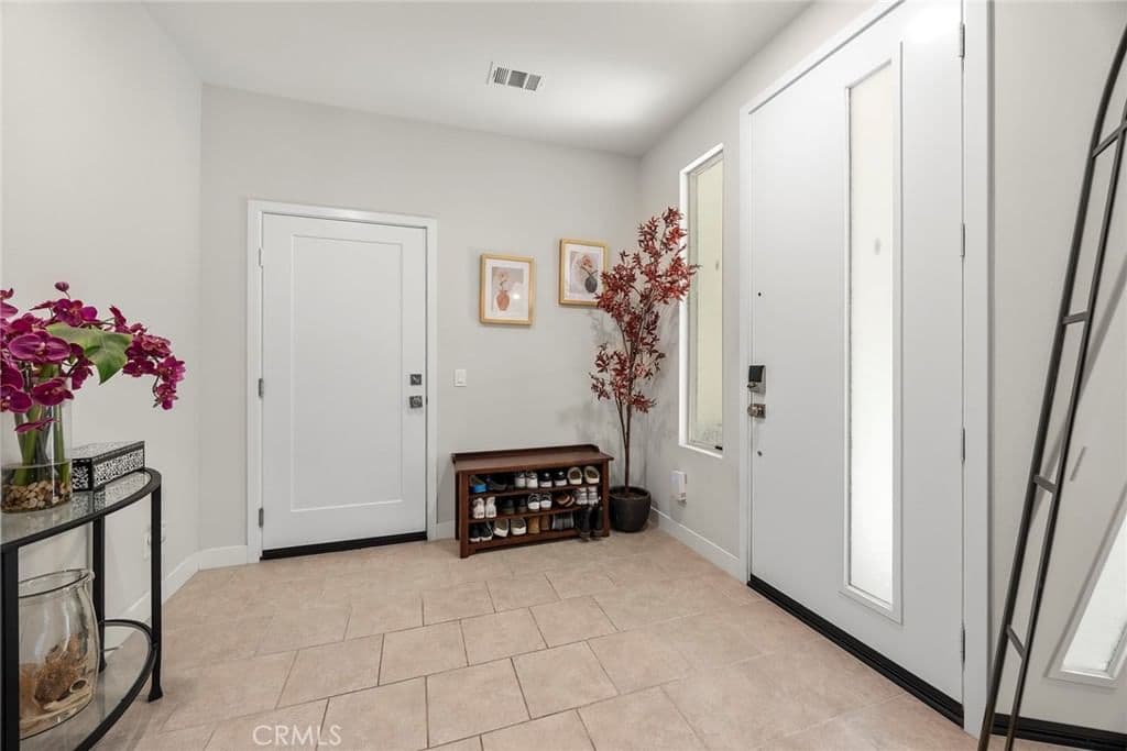 Residential in Irvine — Photos 4