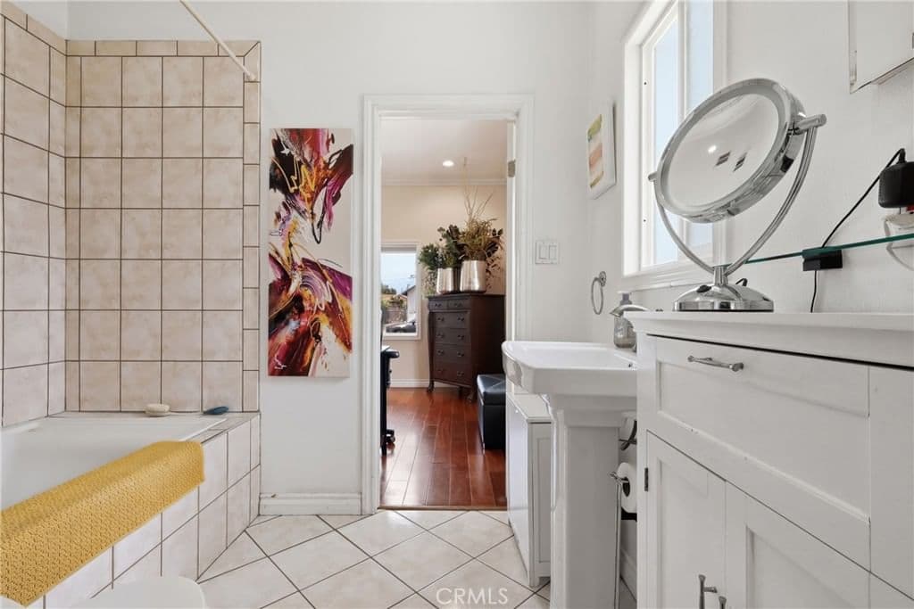 ResidentialIncome in Los Angeles — Photos 13