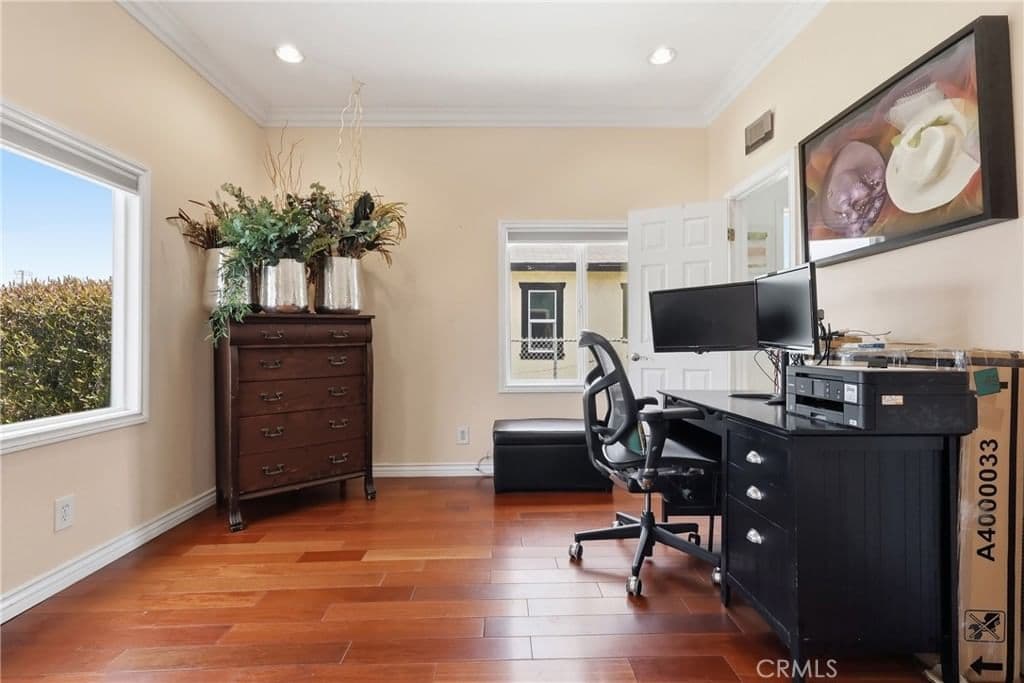 ResidentialIncome in Los Angeles — Photos 15