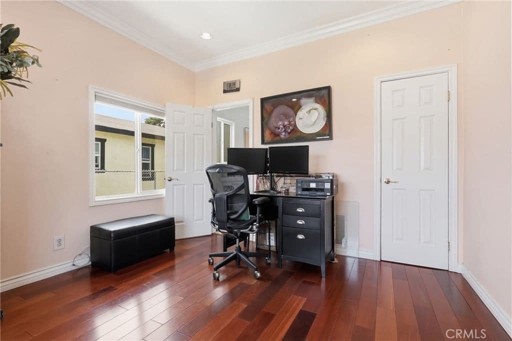 ResidentialIncome in Los Angeles — Photos 16