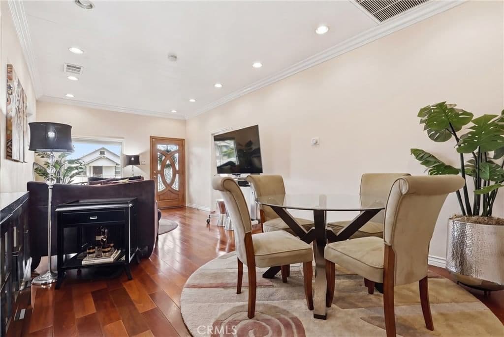 ResidentialIncome in Los Angeles — Photos 2