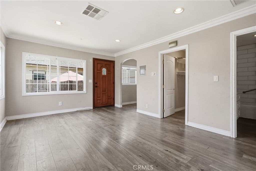 ResidentialIncome in Los Angeles — Photos 28