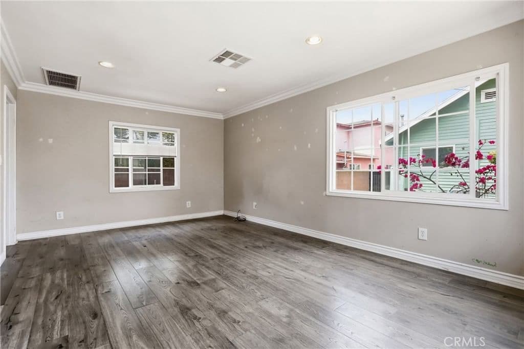 ResidentialIncome in Los Angeles — Photos 29