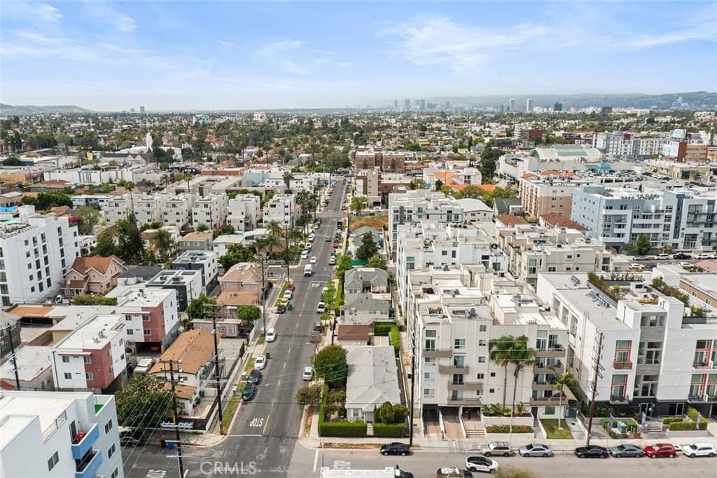 ResidentialIncome in Los Angeles — Photos 14