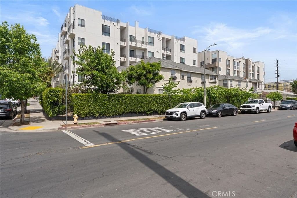 ResidentialIncome in Los Angeles — Photos 18