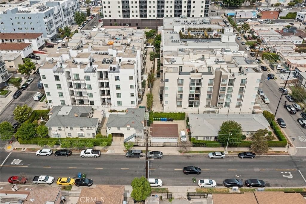 ResidentialIncome in Los Angeles — Photos 20