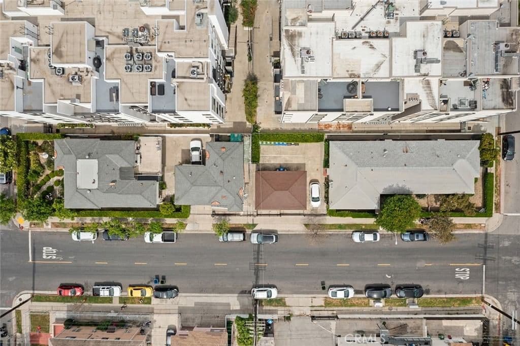 ResidentialIncome in Los Angeles — Photos 21