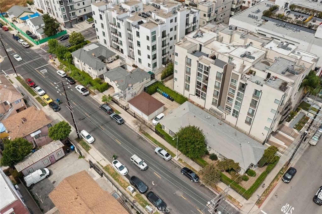 ResidentialIncome in Los Angeles — Photos 3