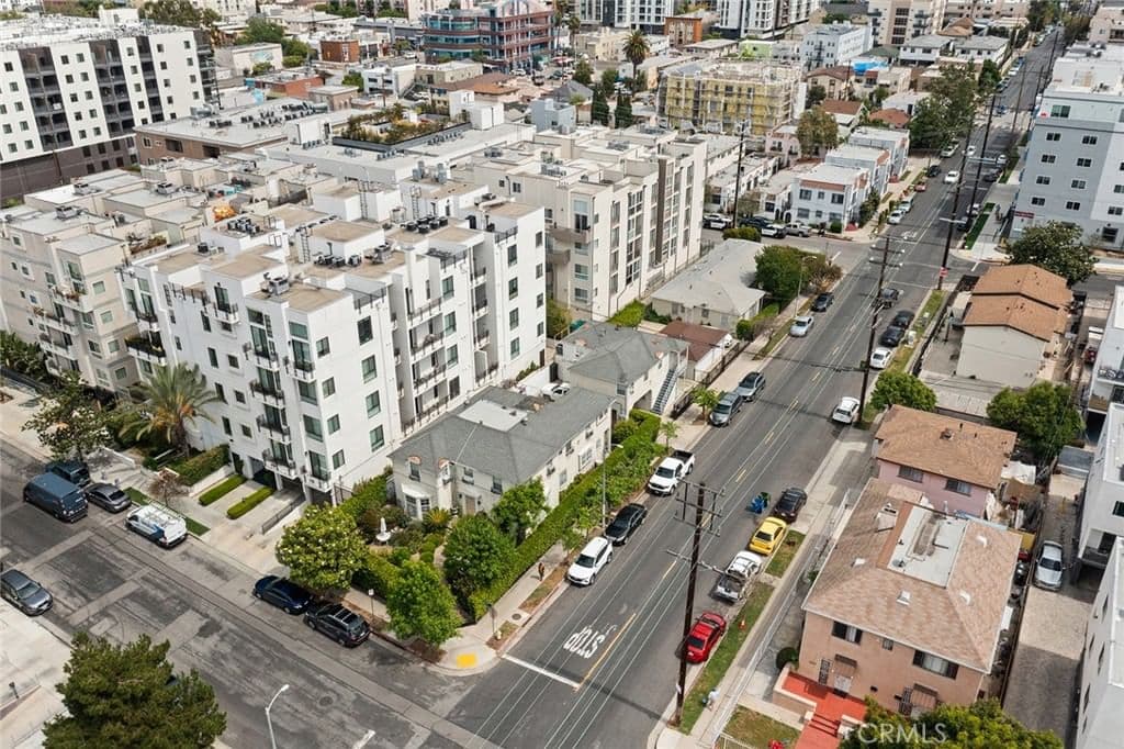 ResidentialIncome in Los Angeles — Photos 5