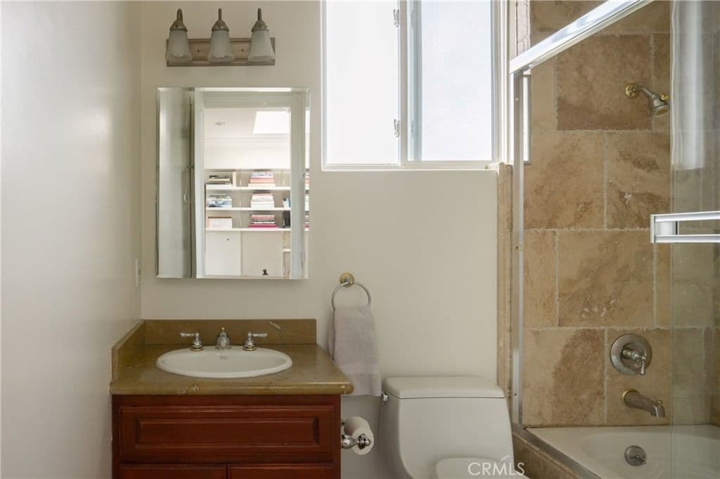 Residential in Los Angeles — Photos 15