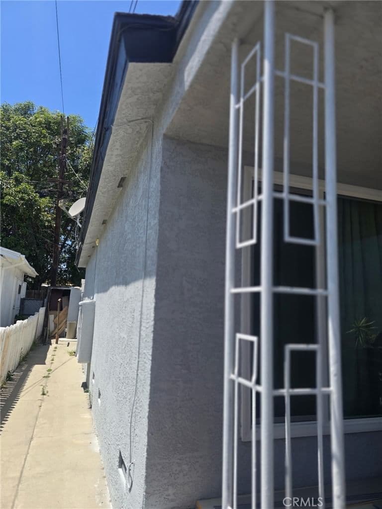 ResidentialIncome in Los Angeles — Photos 9