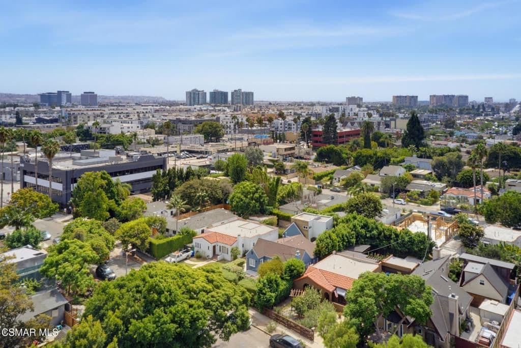 Residential in Los Angeles — Photos 31