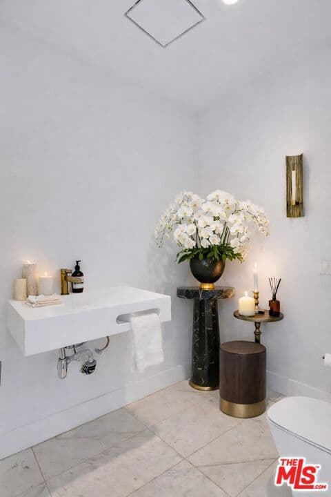 Residential in Los Angeles — Photos 12