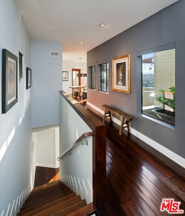 Residential in Los Angeles — Photos 13