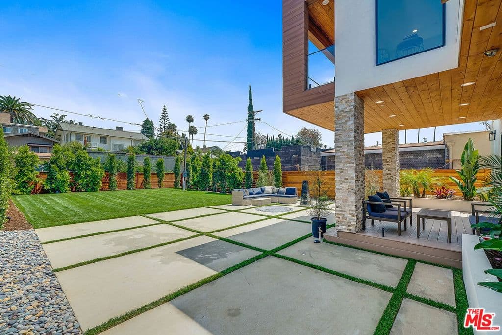 Residential in Los Angeles — Photos 17