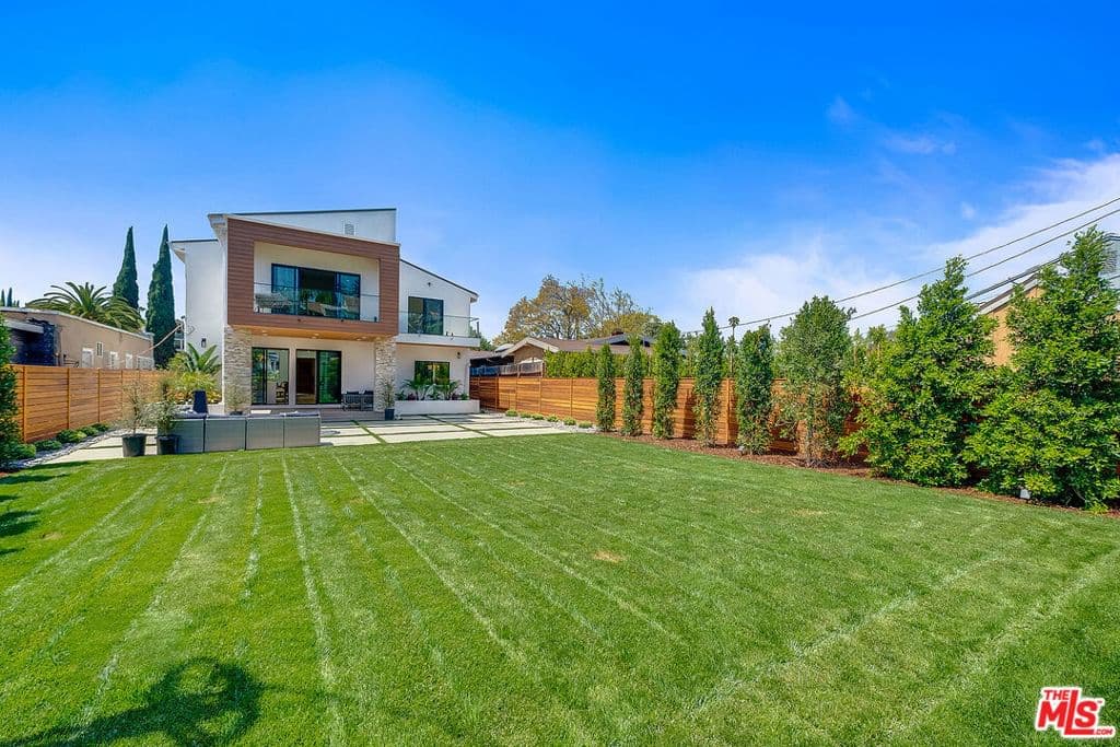 Residential in Los Angeles — Photos 19