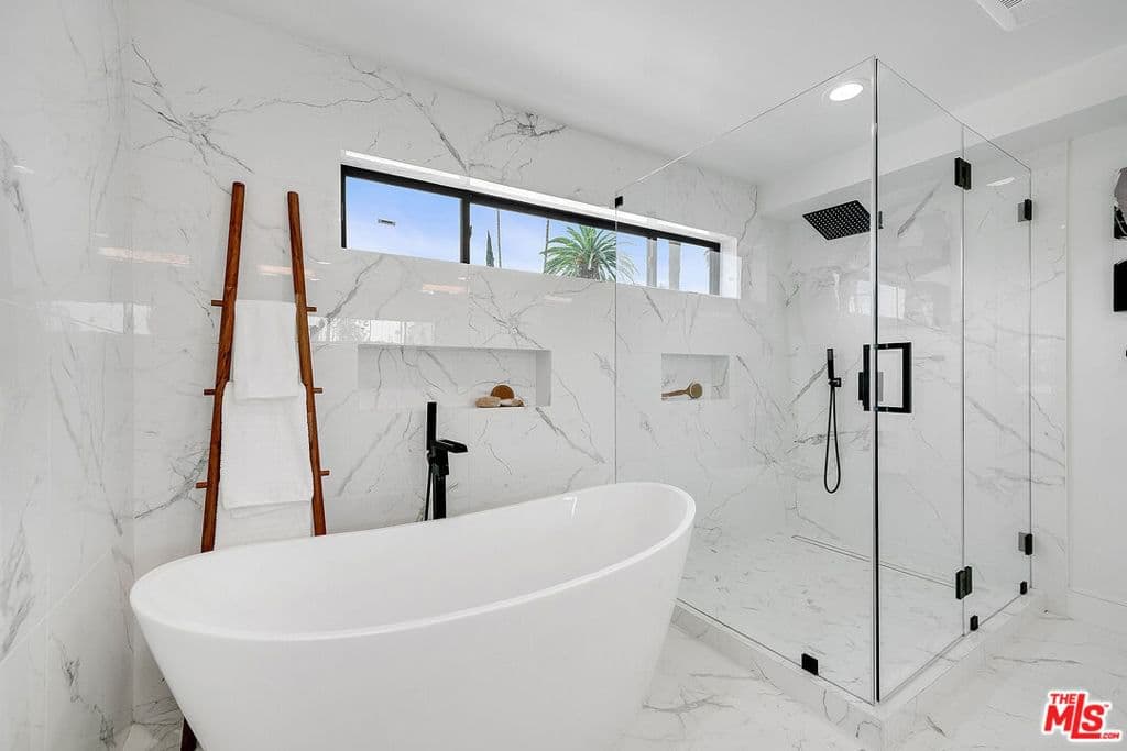 Residential in Los Angeles — Photos 27