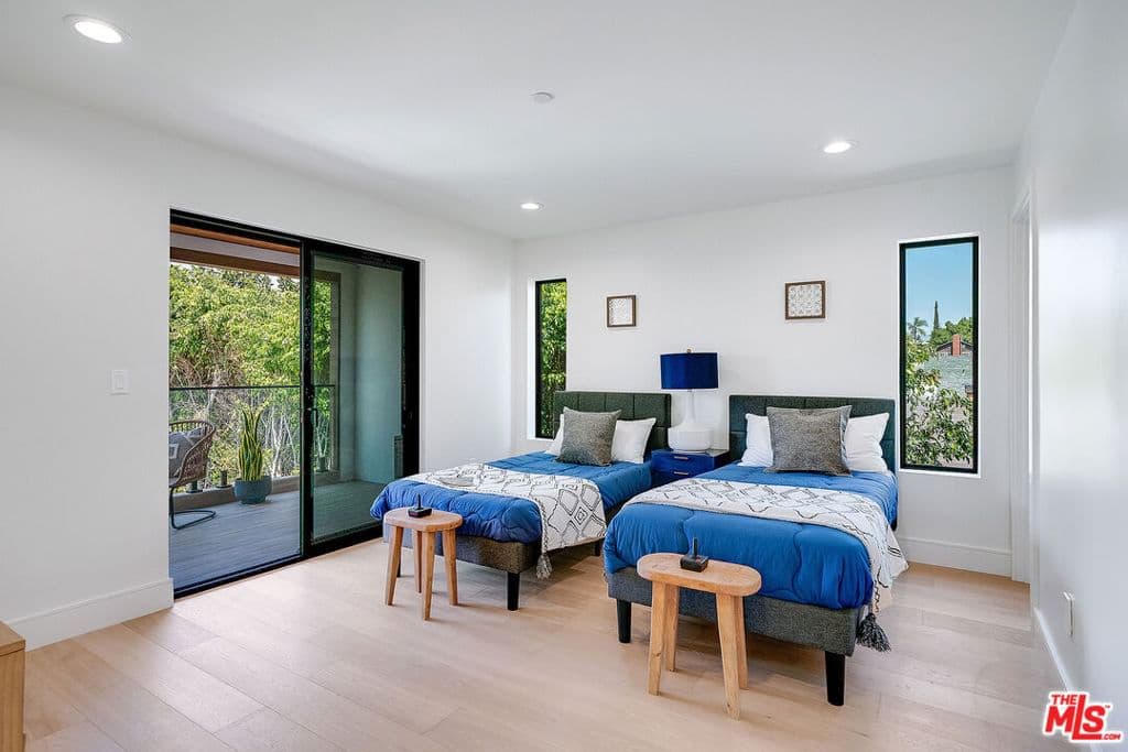 Residential in Los Angeles — Photos 38