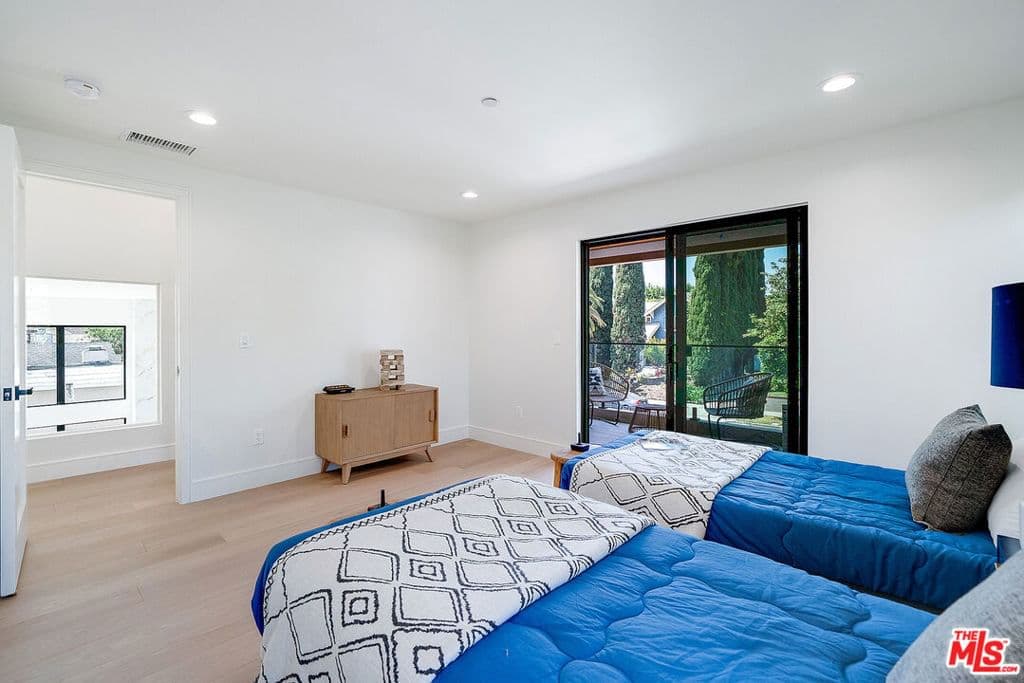 Residential in Los Angeles — Photos 39