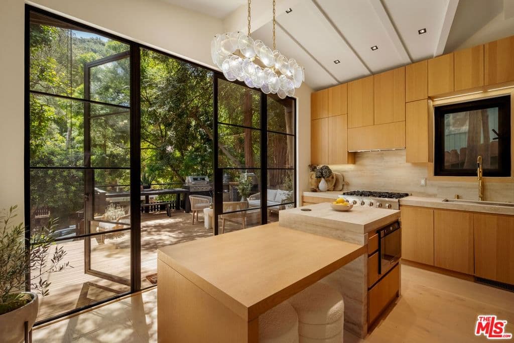 Residential in Los Angeles