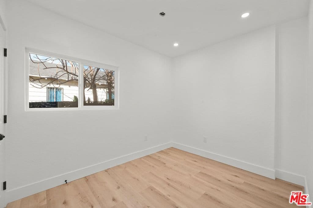ResidentialIncome in Los Angeles — Photos 12