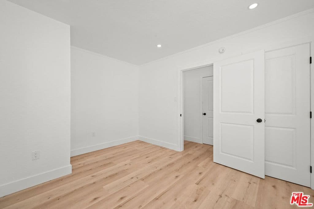ResidentialIncome in Los Angeles — Photos 15