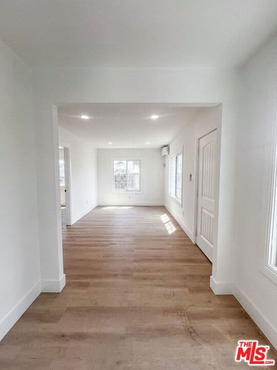 ResidentialIncome in Los Angeles — Photos 20
