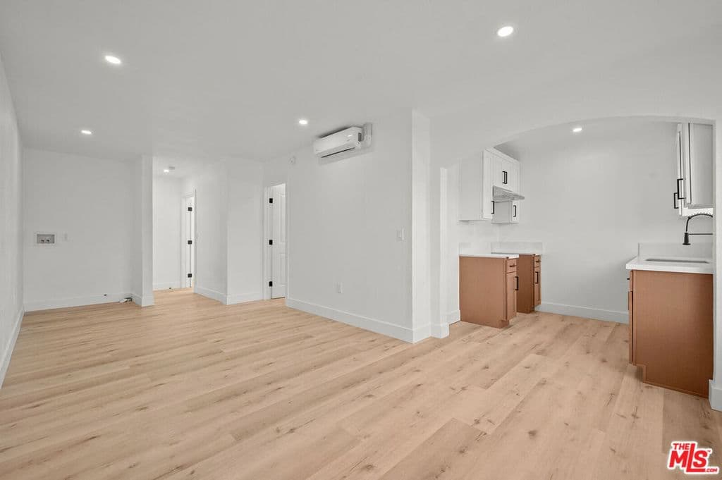 ResidentialIncome in Los Angeles — Photos 4