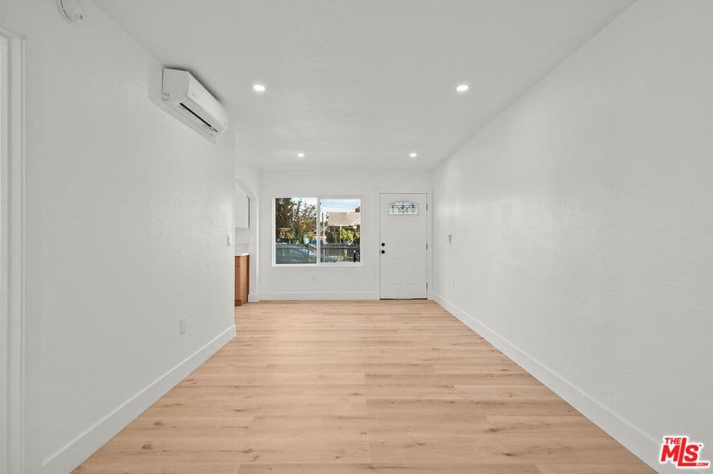 ResidentialIncome in Los Angeles — Photos 6