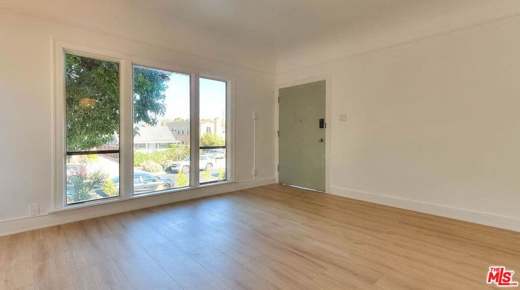 ResidentialIncome in Los Angeles — Photos 10