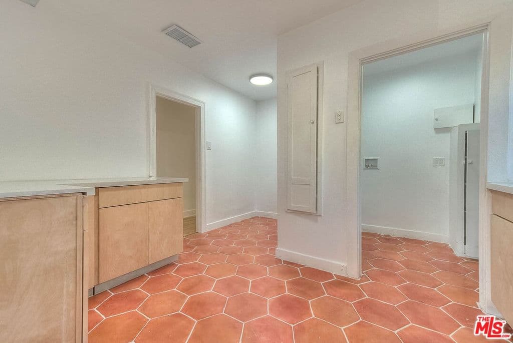 ResidentialIncome in Los Angeles — Photos 17