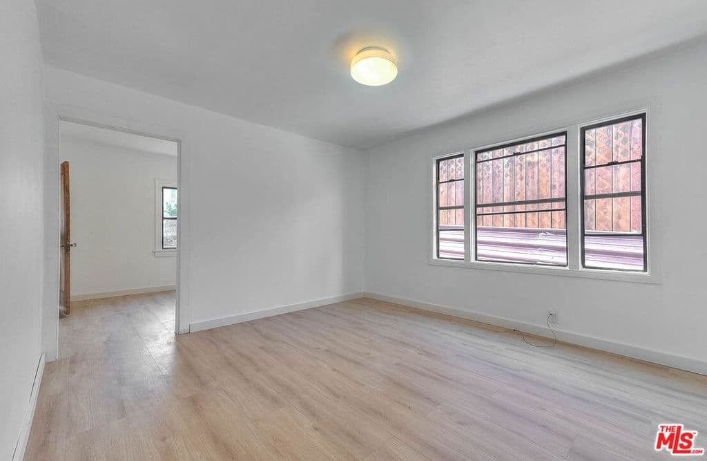 ResidentialIncome in Los Angeles — Photos 21