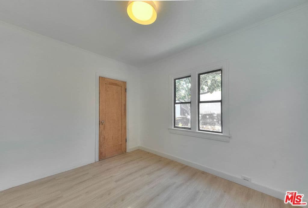 ResidentialIncome in Los Angeles — Photos 25