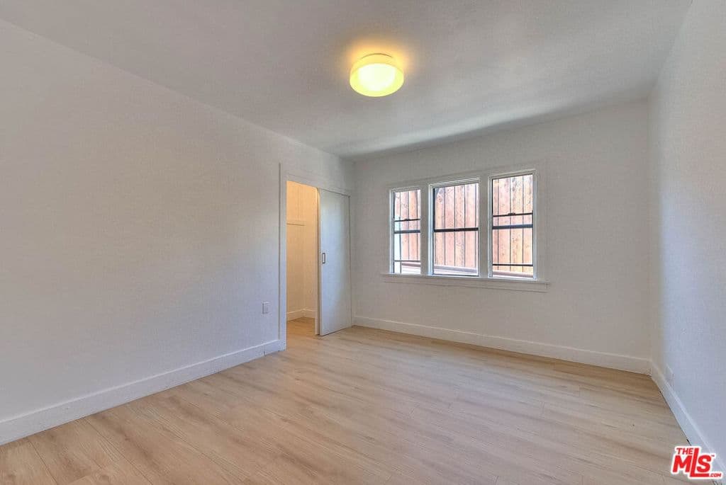 ResidentialIncome in Los Angeles — Photos 28